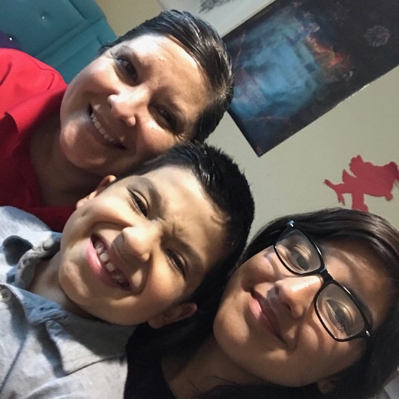 Meet your Posher, Melissa - Picture 5 of 8